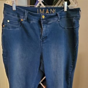 Ladies Raw Edge Crop Jeans. Worn ONCE! Like BRAND NEW!!